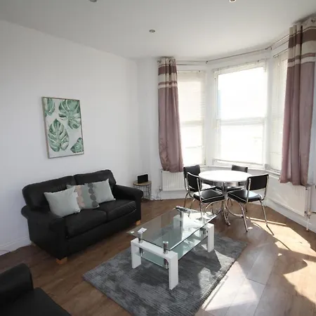 Apartment Harlesden Road Place