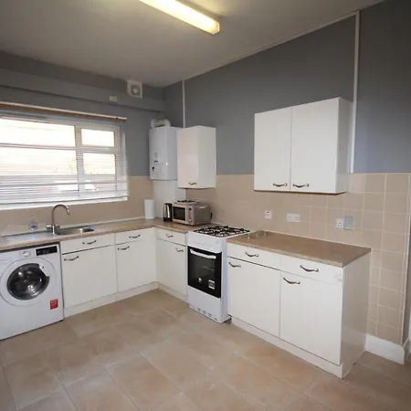 Apartment Harlesden Road Place