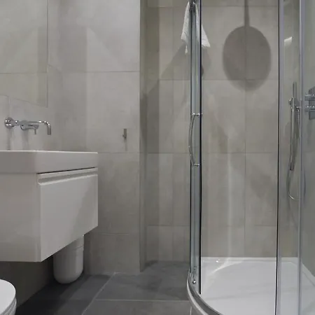 Cromwell Serviced By Stayprime Apartmán