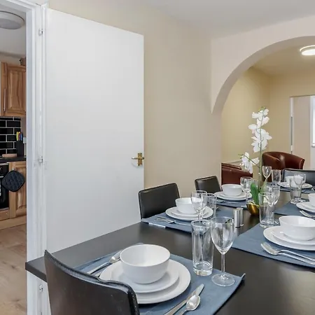 Beautiful 2-bed House In Quiet Cul-de-sac Holiday home *