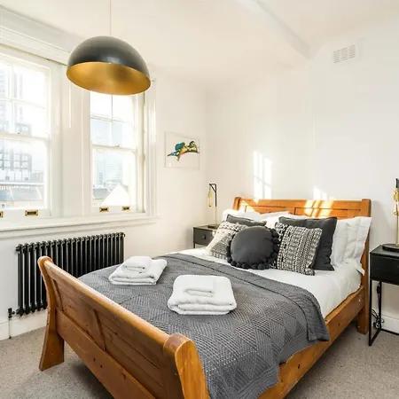 Apartment Stunning 3bd Riverside Flat Communal Roof Terrace London