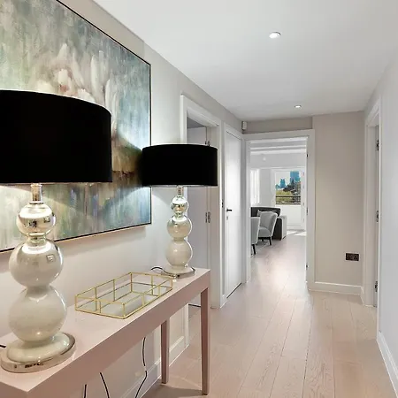 Vauxhall Bridge Road By Aeria Apartment *