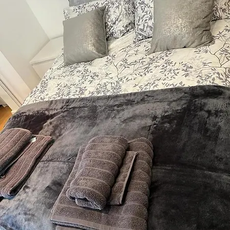 Stunning Oxford Street Furnished London