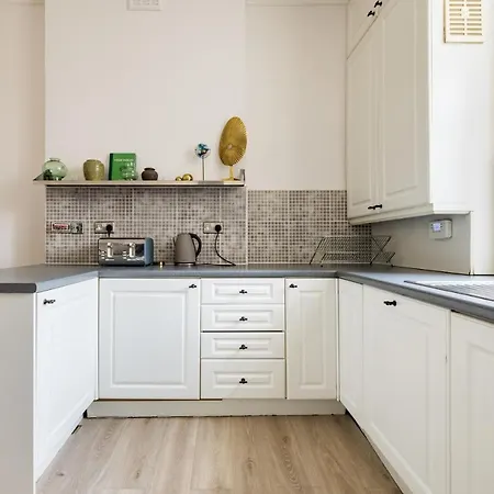 The Sussex Garden Retreat - Elegant 2bdr Flat Apartment *
