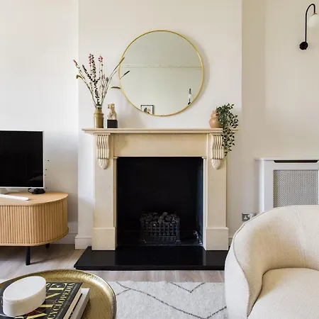 Apartment The Sussex Garden Retreat - Elegant 2bdr Flat *