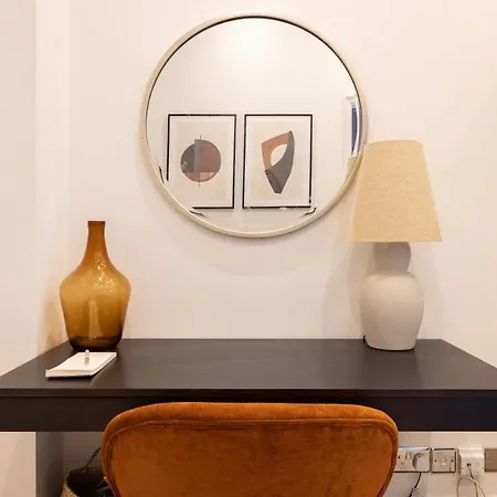 Apartment The Sussex Garden Retreat - Elegant 2bdr Flat *