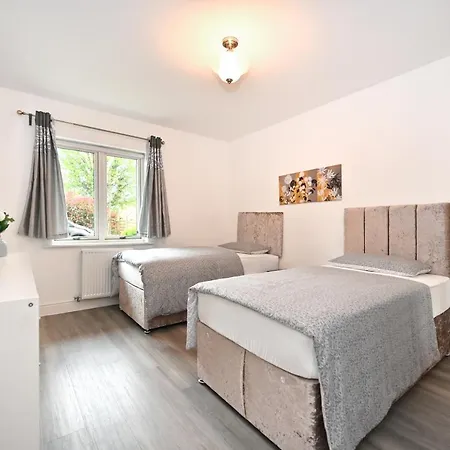 Apartment Luxury 2bedroom - 2bath - Prime Location - Patio *
