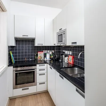 Joivy Sunny 1-bed Flat With Terrace In Bayswater, Near Paddington *