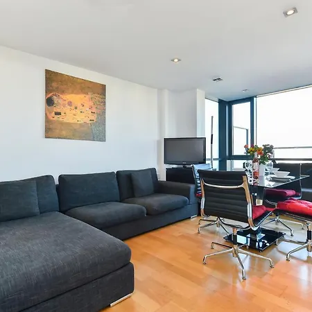 Apartment Paddington Gardens London