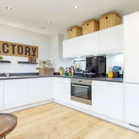 Newly Built Luxury 2 Bed Apartment!!! London