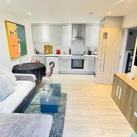 Brick Lane Living Quarters Apartment *