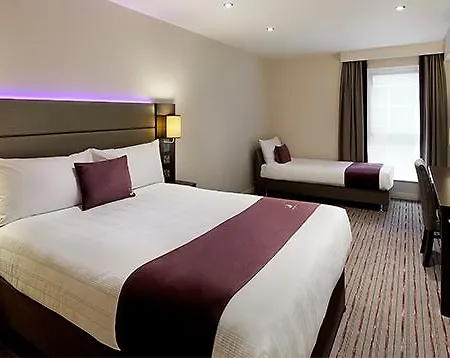 Premier Tooting Hotel 3*