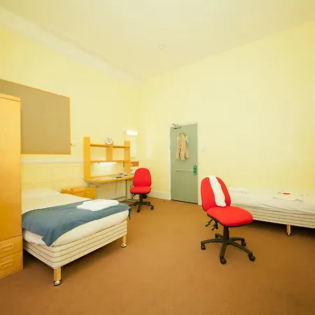 Evelyn Gardens Hostel