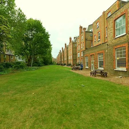 Evelyn Gardens *