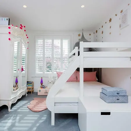 Veeve - Electric Dreams Holiday home *