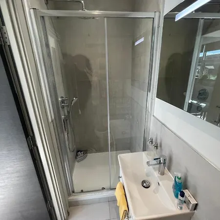 Great Studio Flat For Rent London * Croydon