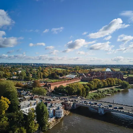 The Mitre, Hampton Court Hotel Kingston upon Thames (Greater London)
