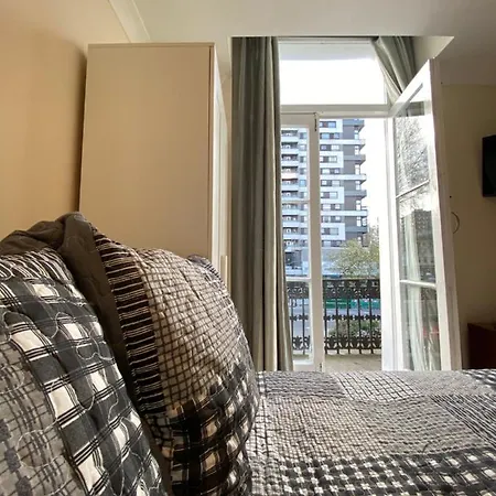 Haven Hotel 2*