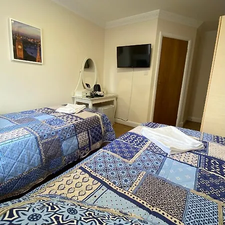 Haven Hotel 2*