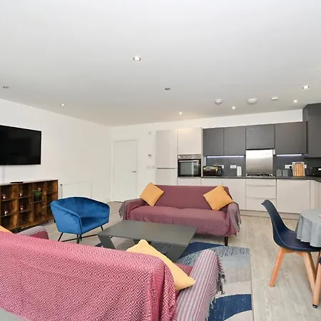 Apartment Luxury 2bedroom - 2bath - Prime Location - Patio *