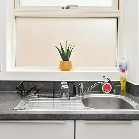 Apartment Luxury 2bedroom - 2bath - Prime Location - Patio