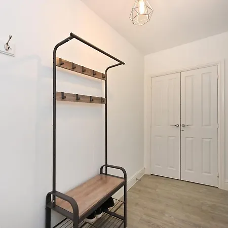 Luxury 2bedroom - 2bath - Prime Location - Patio Apartment Harrow on the Hill