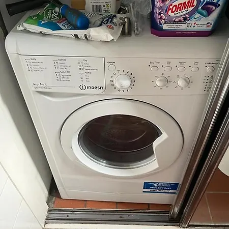 Apartment Stunning Oxford Street Furnished *