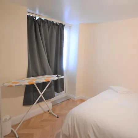 Modern One Bedroom Apartamento