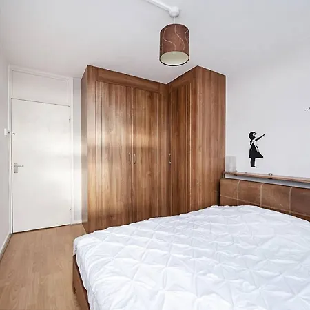 Apartment 1-double Bedroom Aparment In *