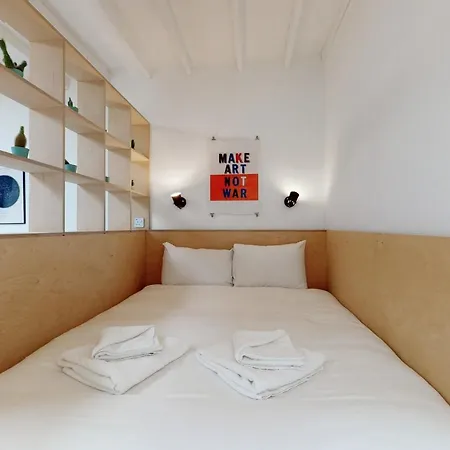 Διαμέρισμα Spacious Flat In Forest Gate *