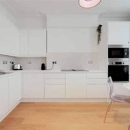 Apartment Paddington Gardens