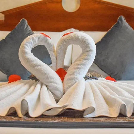 Pembridge Palace מלון 3*