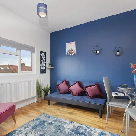 Apartamento Fernbank Sudbury Hill Harrow Self-contained With En-suite
