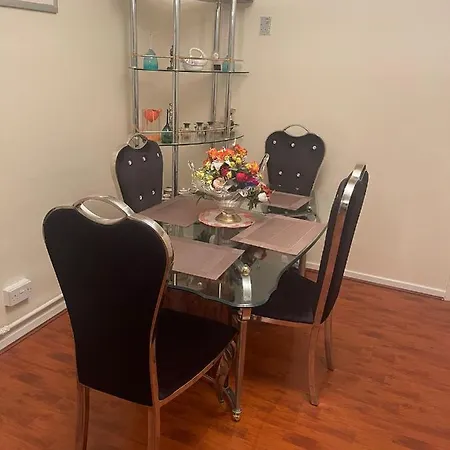 Aa Luxury Apartment London