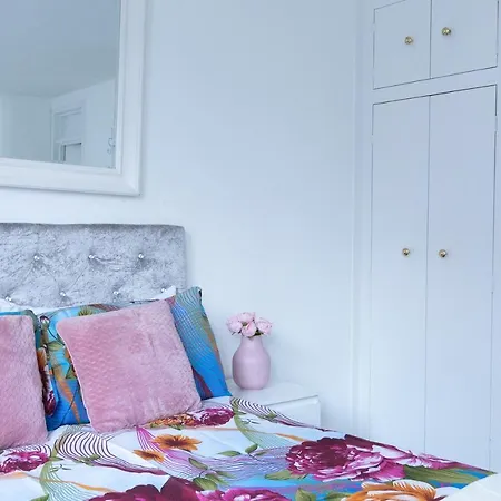 Holiday home Gorgeous 4 Bedroom 5 Bathrooms House In Marble Arch, Near Oxford Street London