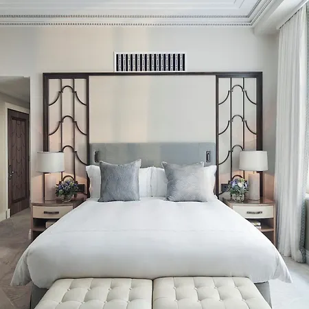 Claridge's, Maybourne Collection Hotel