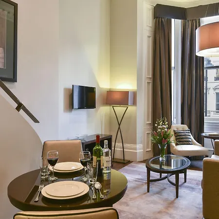 Aparthotel Fraser Queens Gate 4*