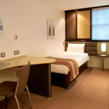 Corus Hyde Park 4* Londýn