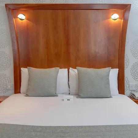 Corus Hyde Park 4*