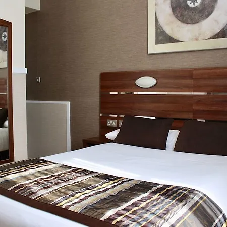 Huttons Hotel, Victoria فندق