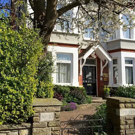 Croham Park - Free Parking & Wi-fi Croydon
