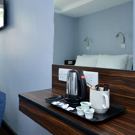Angus Hotel 2*