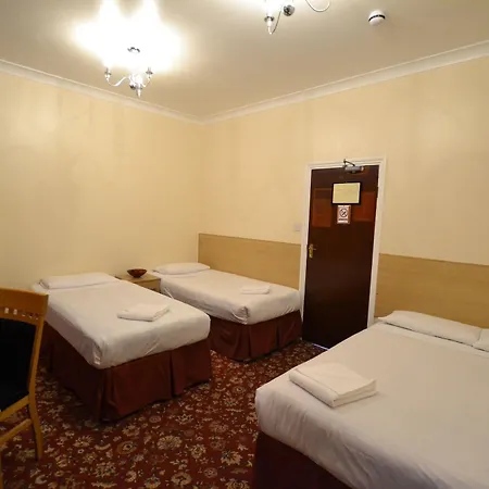 Park Hotel 2*