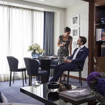 Four Seasons At Park Lane