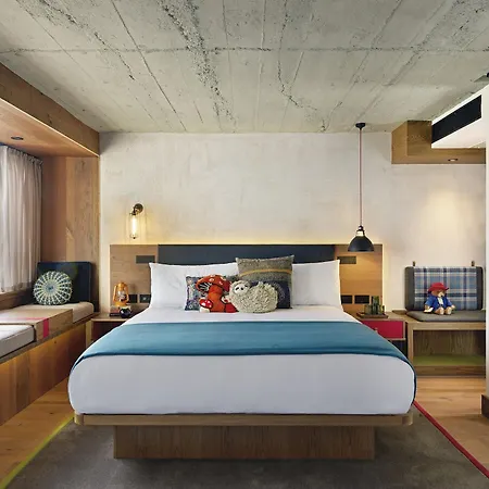 Treehouse 4*