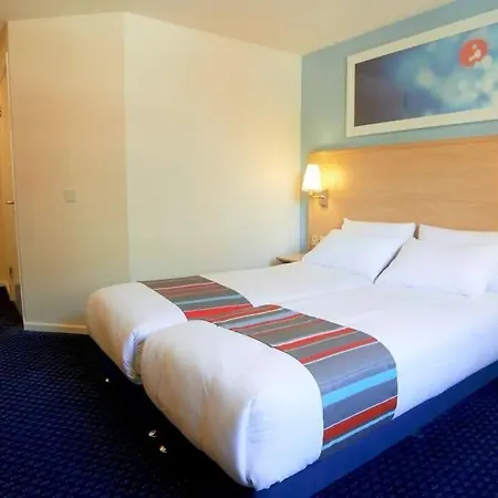 Otel Travelodge Battersea 2*