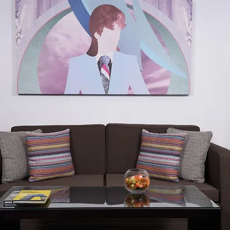 Hotel K West & 4*