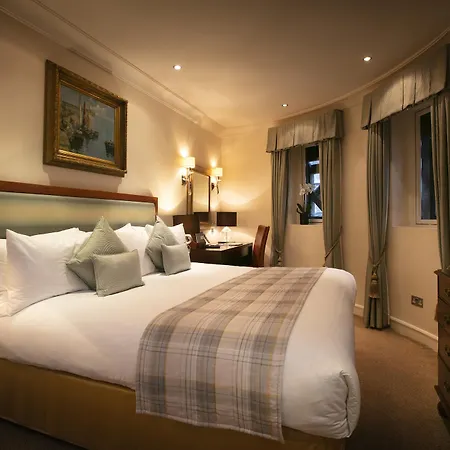 The Royal Horseguards Hotel, Hotel