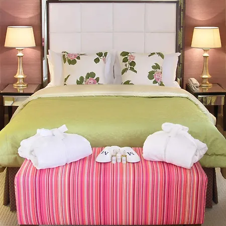 The Mandeville Hotel