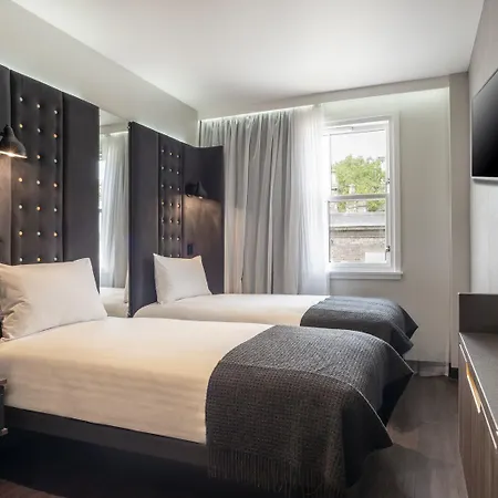 Point A Paddington Hotel
